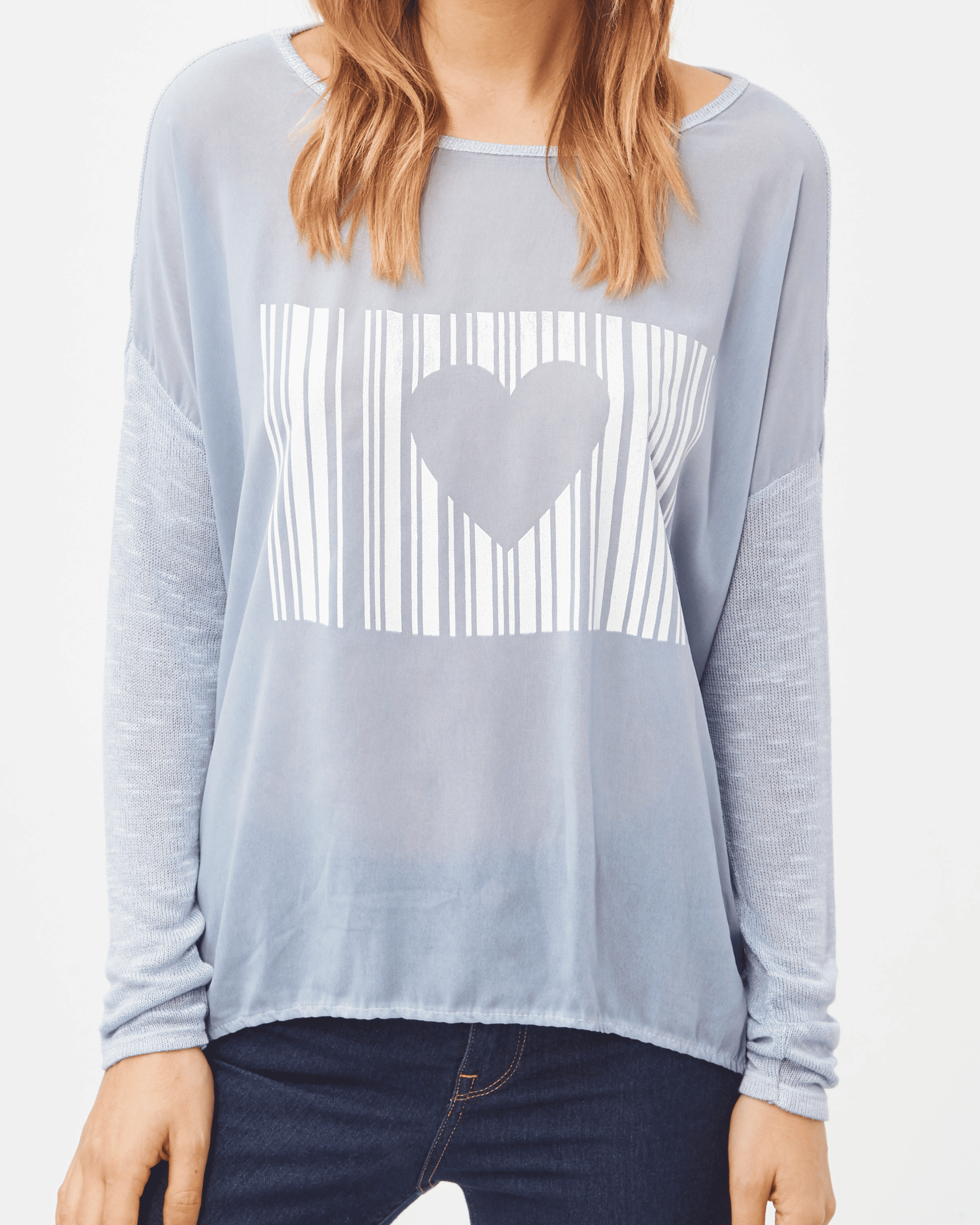 Blusa mujer, camiseta manga larga relaxed fit, diseño corazón, estilo casual urbano, tejido ligero, estampado gráfico, cuello redondo, color azul claro, talla L, cómoda y fresca, versátil outfit diario ✅Entrega 24/48h
