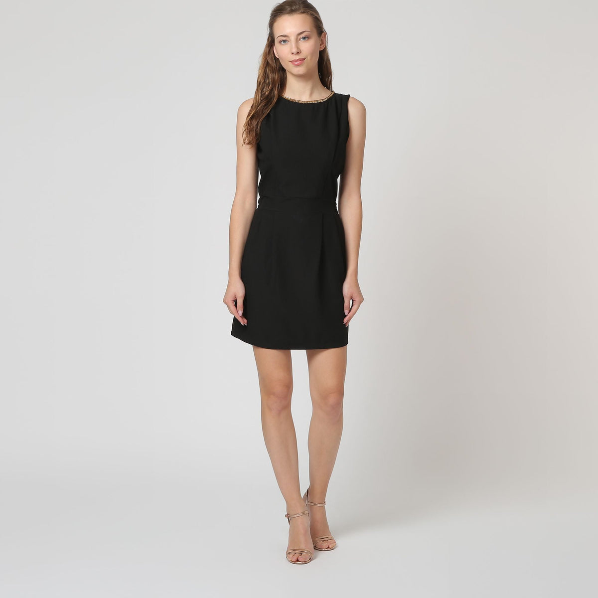 Vestido mujer sin mangas, dress recto elegante minimalista textura suave, corte regular, ideal fiestas eventos urbanos, color negro, talla L, cómodo versátil, realza figura, look sofisticado ✅Entrega 24/48h