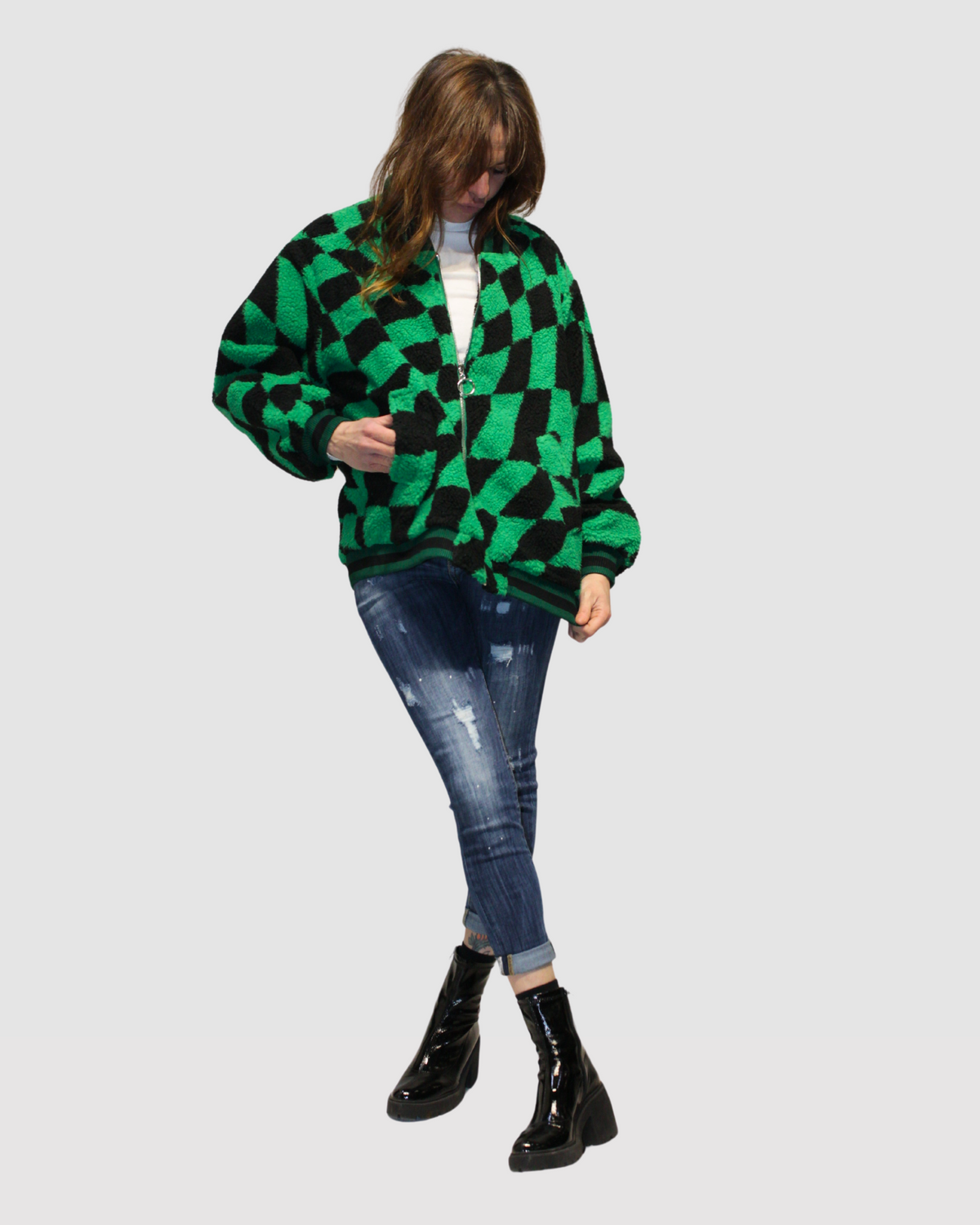 Chaqueta oversize, jacket ligera, suéter geométrico textura suave, cremallera, estampado cuadros verdes y negros, corte ancho, tendencia urbana, moderna, cómoda, casual, talla S, look urbano femenino ✅Entrega 24/48h