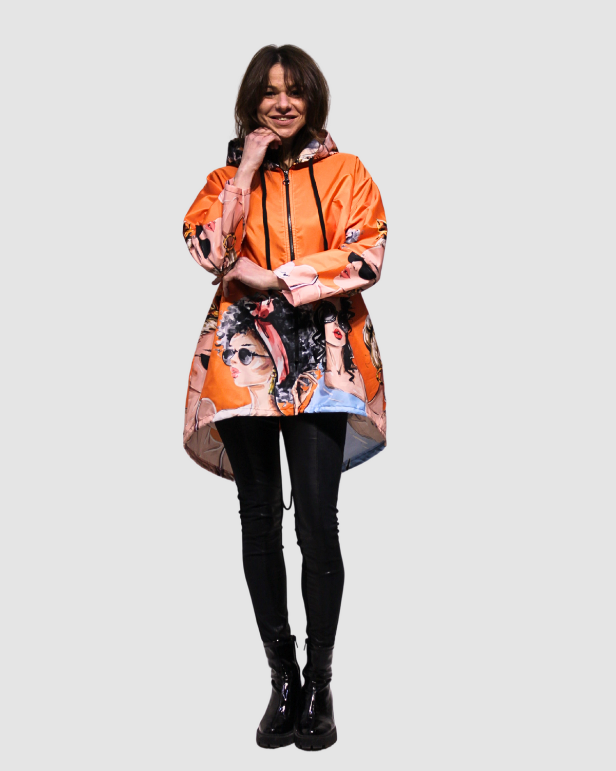 Chubasquero mujer impermeable, chaqueta manga larga, capucha, estampado anime, poliéster resistente, corte asimétrico, bolsillos laterales, ajustable, talla única, naranja – Versátil y cómodo ✅Entrega 24/48h