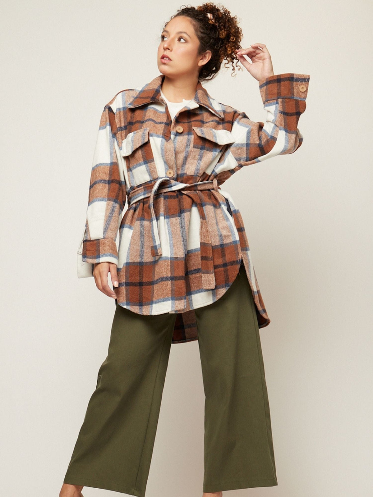 Sobrecamisa mujer cuadros oversize camisa chaqueta diseño casual manga larga bolsillos cinturón desmontable bajo redondeado talla única Marrón cómoda versátil ideal entretiempo ✅Entrega 24/48h