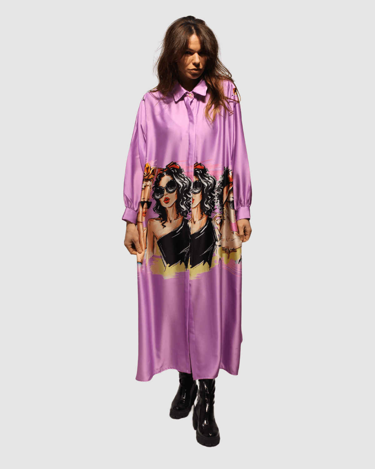 Vestido largo camisero satinado, dress mujer ilustración artística, diseño urbano elegante, corte recto, tela suave fluida, manga larga, color lila, talla S, look versátil y cómodo ✅Entrega 24/48h