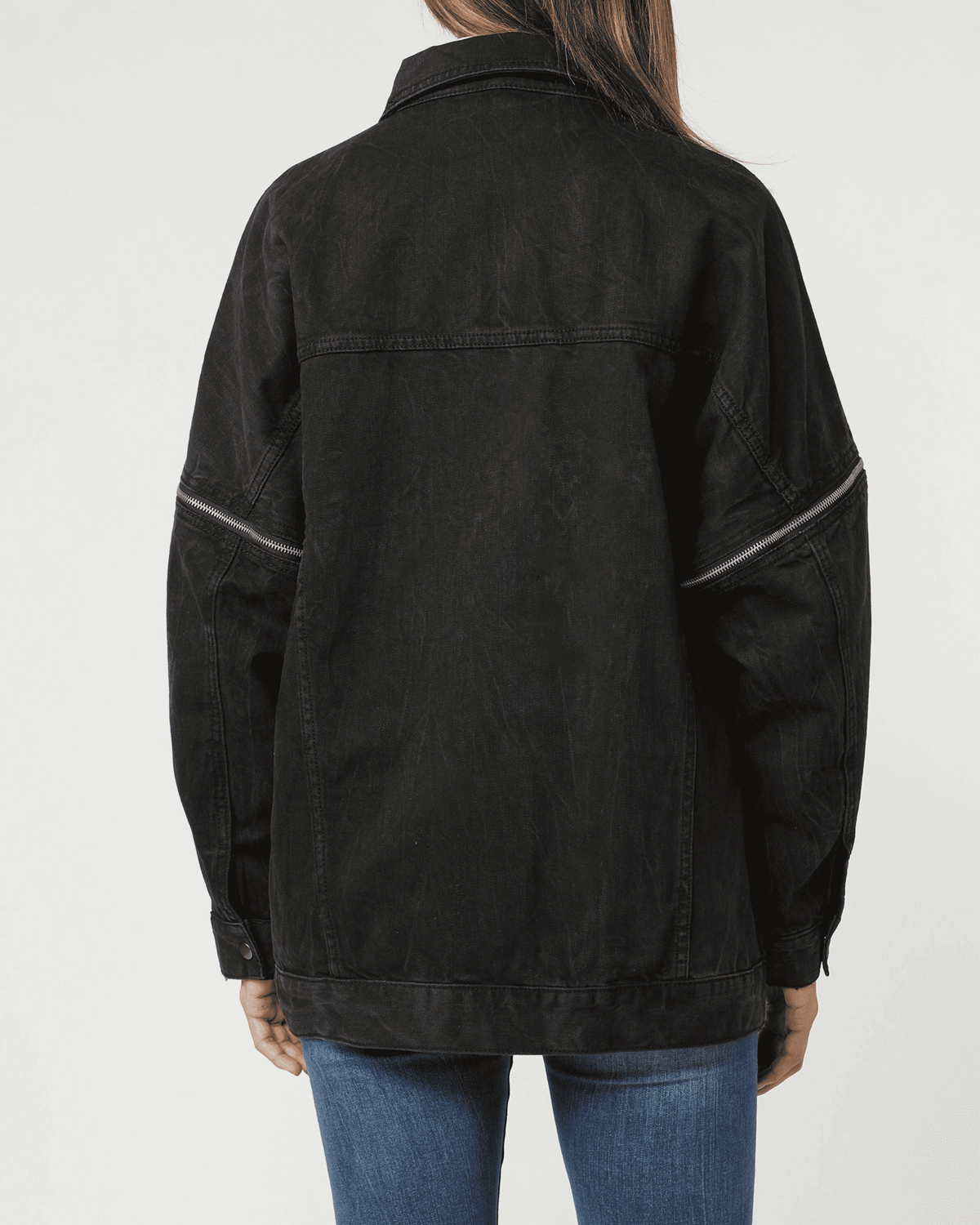 Chaqueta mezclilla mujer oversize denim jacket botones metálicos bolsillos laterales estilo urbano relajado tendencia moda casual color negro talla S cómoda versátil ideal looks modernos ✅Entrega 24/48h