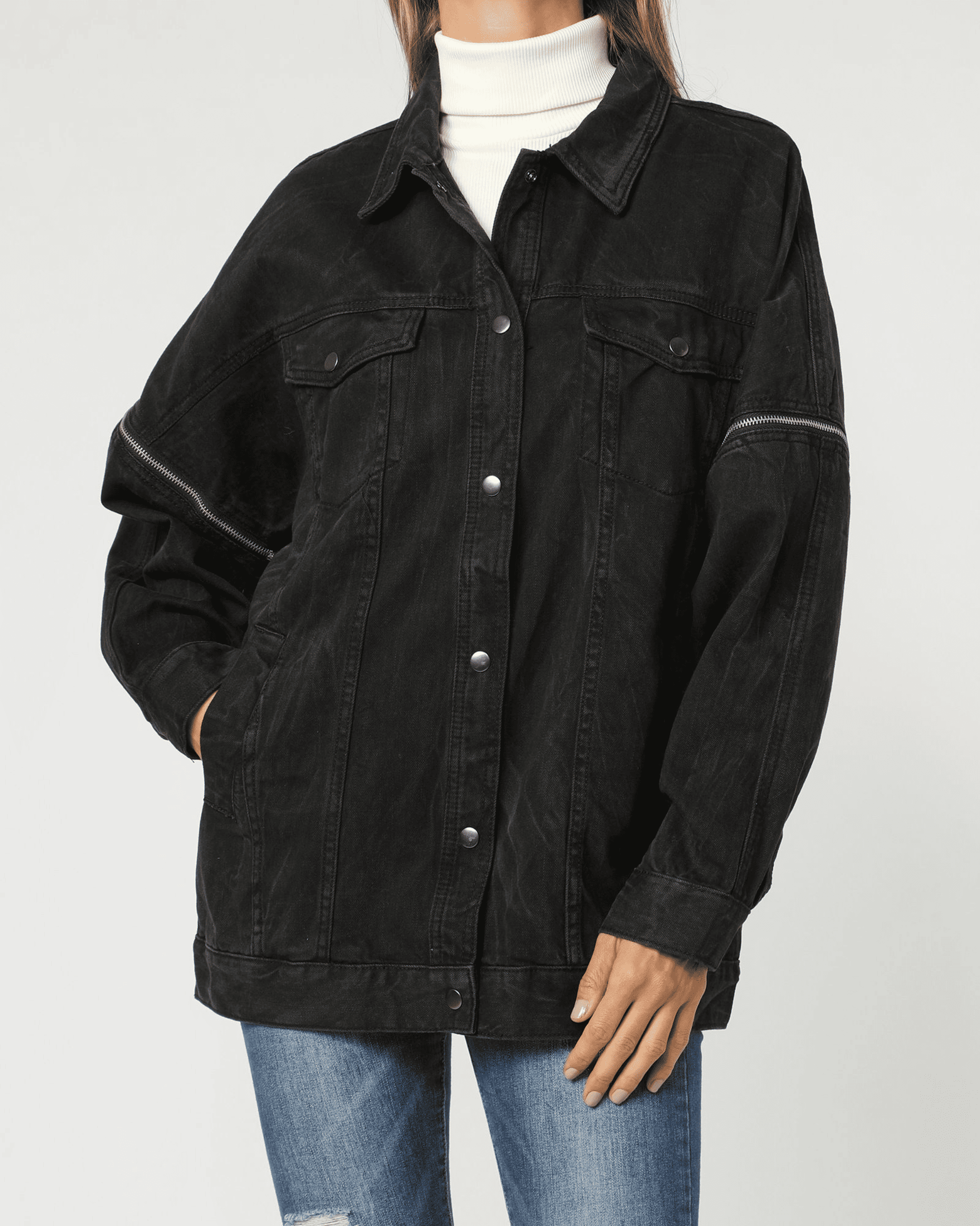 Chaqueta mezclilla mujer oversize denim jacket botones metálicos bolsillos laterales estilo urbano relajado tendencia moda casual color negro talla S cómoda versátil ideal looks modernos ✅Entrega 24/48h