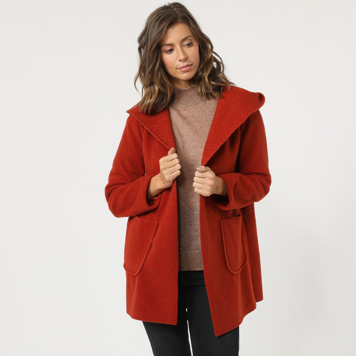 Abrigo mujer afelpado liso, chaqueta con capucha, cinturón ajustable, bolsillos frontales, diseño moderno, tejido cálido, color naranja, talla L, ideal otoño invierno, look casual elegante ✅Entrega 24/48h