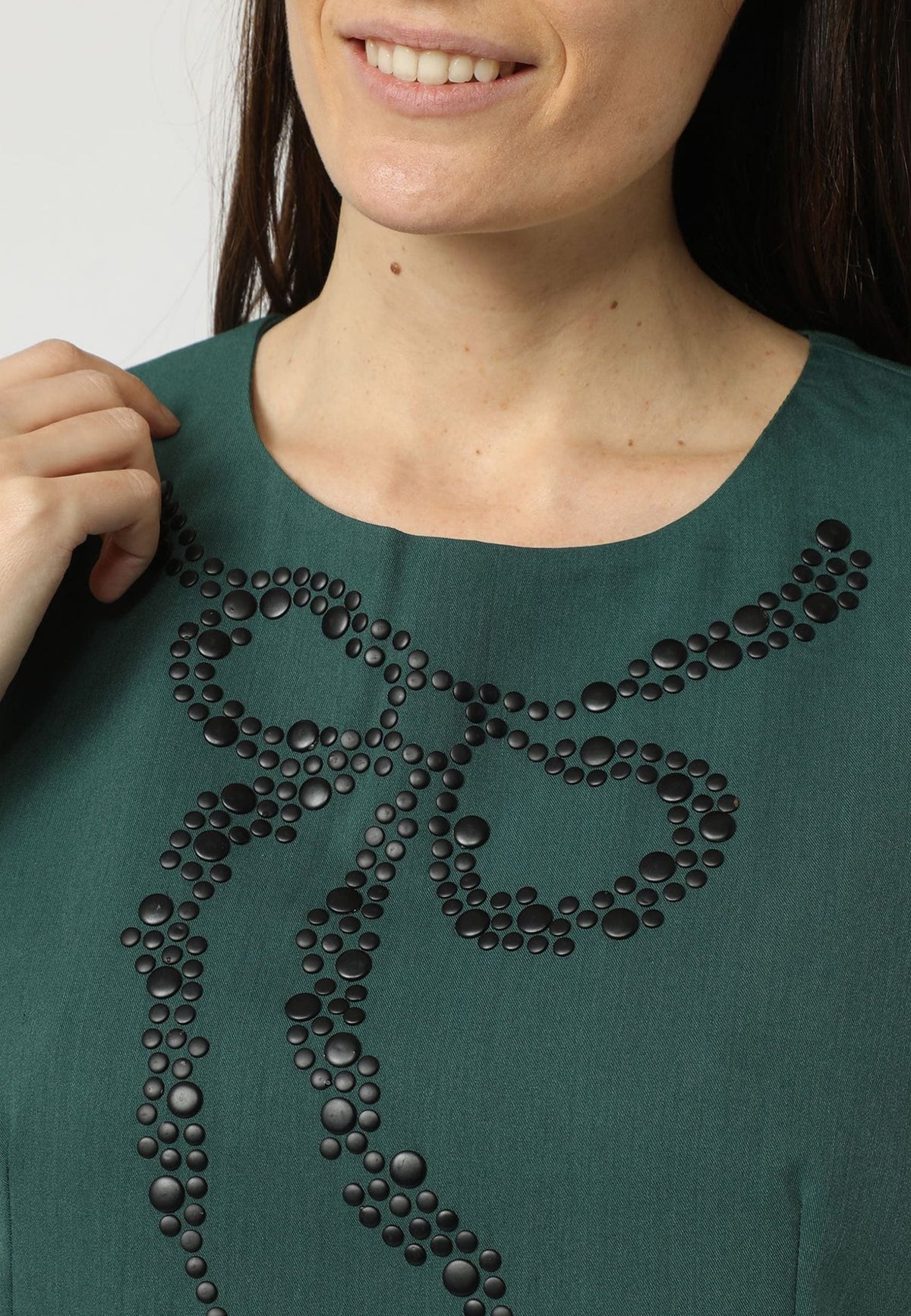Vestido mini elegante, dress sin mangas, diseño plisado lateral, lazo decorativo, cuello redondo, cierre invisible, cómodo, versátil, único color verde, talla 36. Apto fiestas, eventos, oficina. ✅Entrega 24/48h