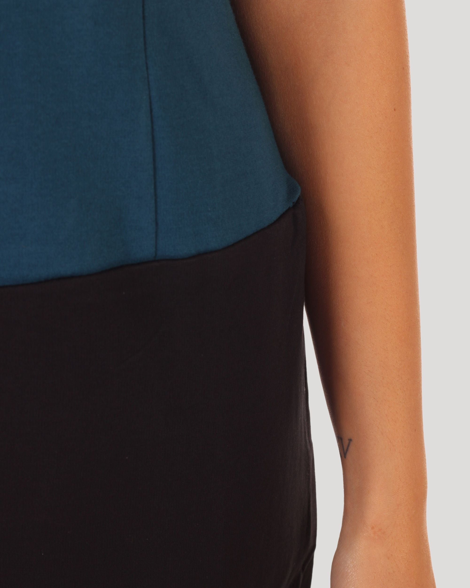 Vestido recto corto mujer office dress outfit elegante casual tejido suave sin mangas, diseño bicolor azul petróleo/negro, talla 36, ideal diario oficina eventos sofisticado cómodo versátil ✅Entrega 24/48h