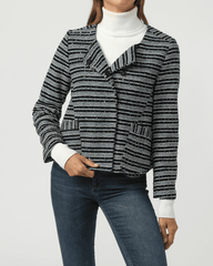 Chaqueta tweed mujer, blazer, abrigo corto, diseño rayas blanco y negro, ajuste recto, bolsillos frontales, tejido suave, elegante, talla L, ideal oficina o casual, versátil, cómoda, moderna ✅Entrega 24/48h