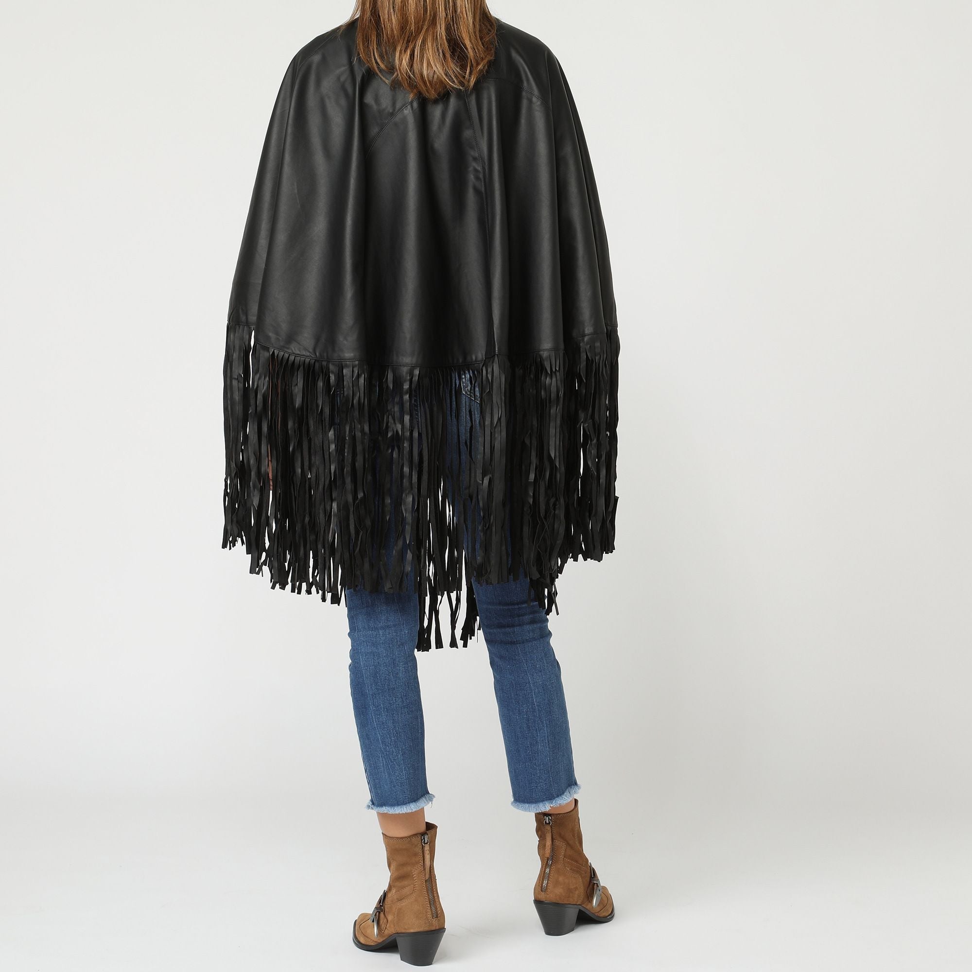 Poncho mujer kimono flecos urbano elegante versátil efecto piel, chaqueta exterior ligera, estilo moderno, color negro, talla L, outfit fácil de combinar, look sofisticado, ideal entretiempo ✅Entrega 24/48h