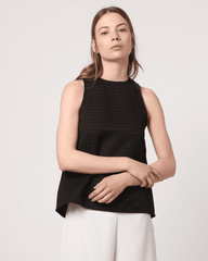 Blusa top sin mangas minimalista mujer, cuello alto tejido ligero textura delicada, elegante versátil, color negro, talla XS disponible, perfecta outfits casuales o formales, cómoda fresca ✅Entrega 24/48h