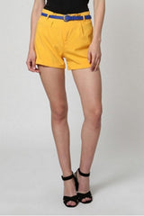 Short chino mujer, bermuda, modelo Sense 7681, cinturón extraíble, bolsillos decorativos, cierre cremallera y botón, estilo casual, talla S, cómodo y versátil, color amarillo, outfit moderno ✅Entrega 24/48h