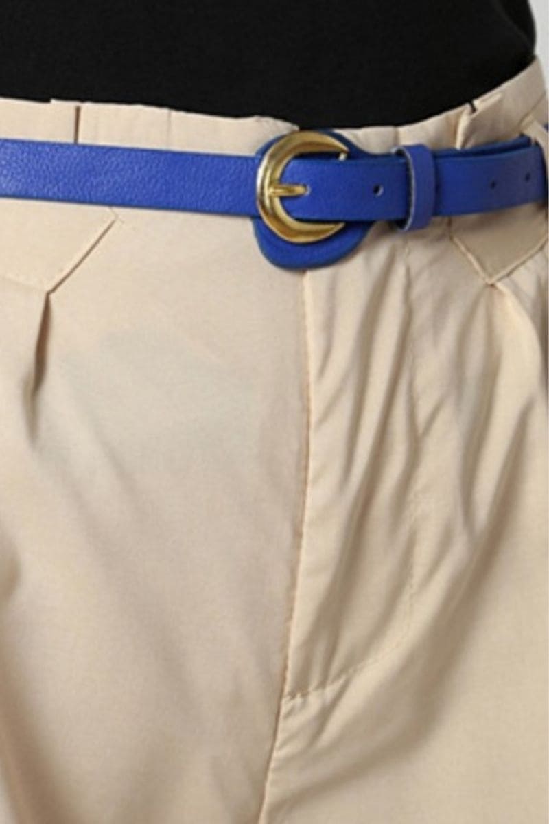 Short mujer tipo chino, modelo 7681, cinturón extraíble, cierre cremallera, bolsillos decorativos, corte recto, estilo casual, tela ligera, color beige, disponible talla S, prenda cómoda y versátil ✅Entrega 24/48h
