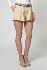 Short femenino, short evasé, diseño con cinturón extraíble, cierre cremallera y botón, bolsillos decorativos, estilo casual, color beige, talla S, ideal para outfits modernos y cómodos ✅Entrega 24/48h
