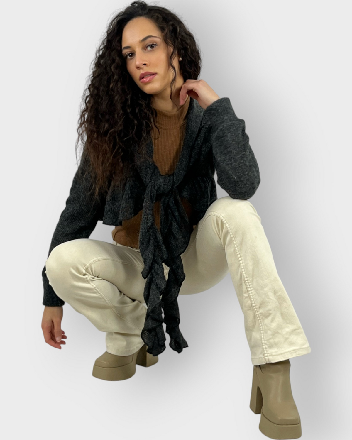 Cárdigan abierto mujer, chaqueta punto corta volantes, manga larga, mezcla viscosa, lazo frontal, gris oscuro, talla única, ligero, suave, moderno, urbano, oficina, versátil, cómodo, elegante ✅Entrega 24/48h