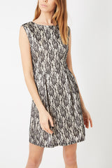 Vestido mujer tejido textura encaje diseño evasé dress outfit escote redondo tirantes cierre cremallera detrás modelo Tanna 8522 elegante cómodo talla L color beige ✅Entrega 24/48h