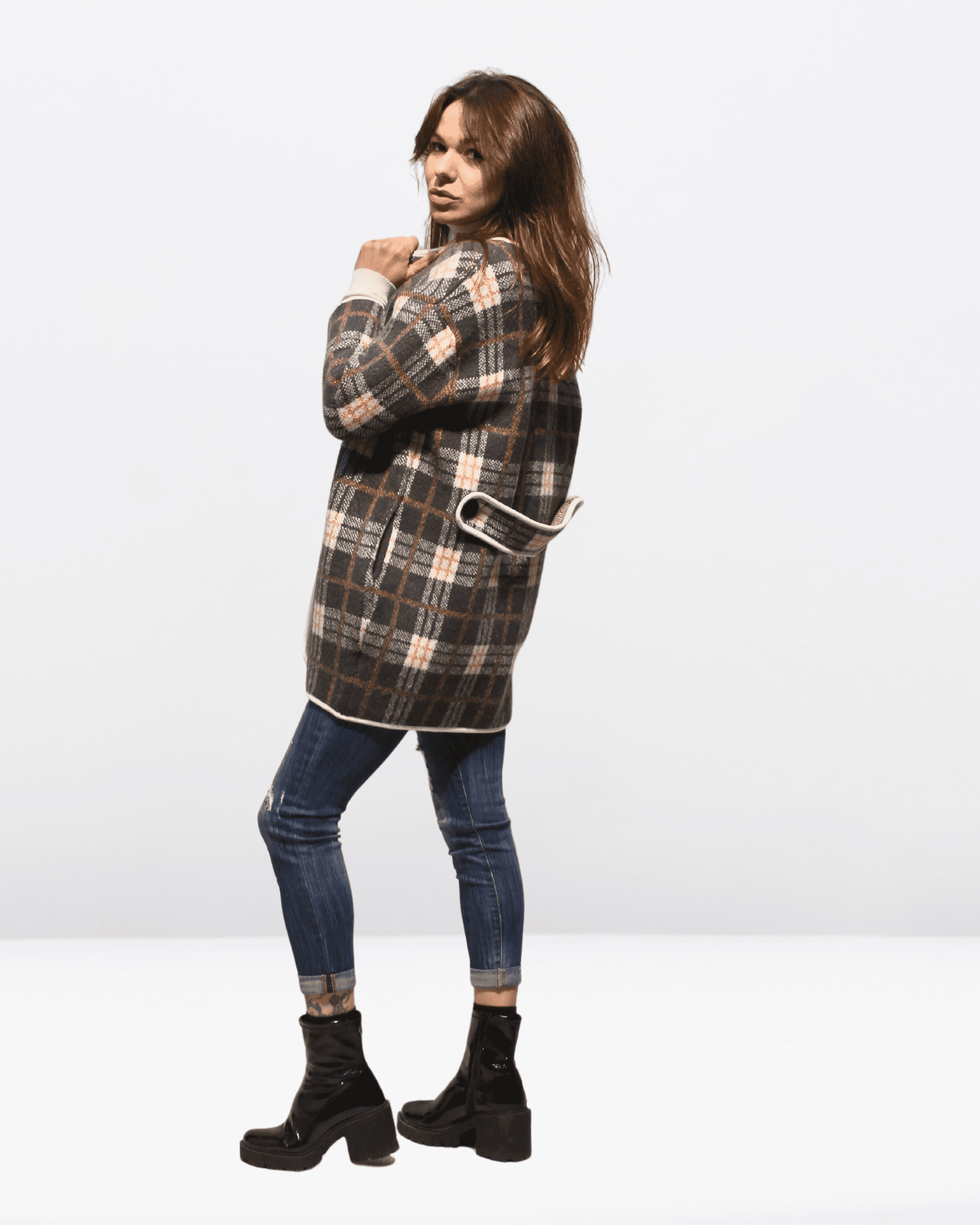 Chaqueta abierta mujer, abrigo cuadros, estilo casual largo, tejido suave, bolsillos laterales, corte holgado, color gris, talla S, cálida y versátil, ideal looks urbanos otoño invierno, cómoda y sofisticada ✅Entrega 24/48h