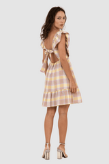Vestido de cuadros multicolor con volantes