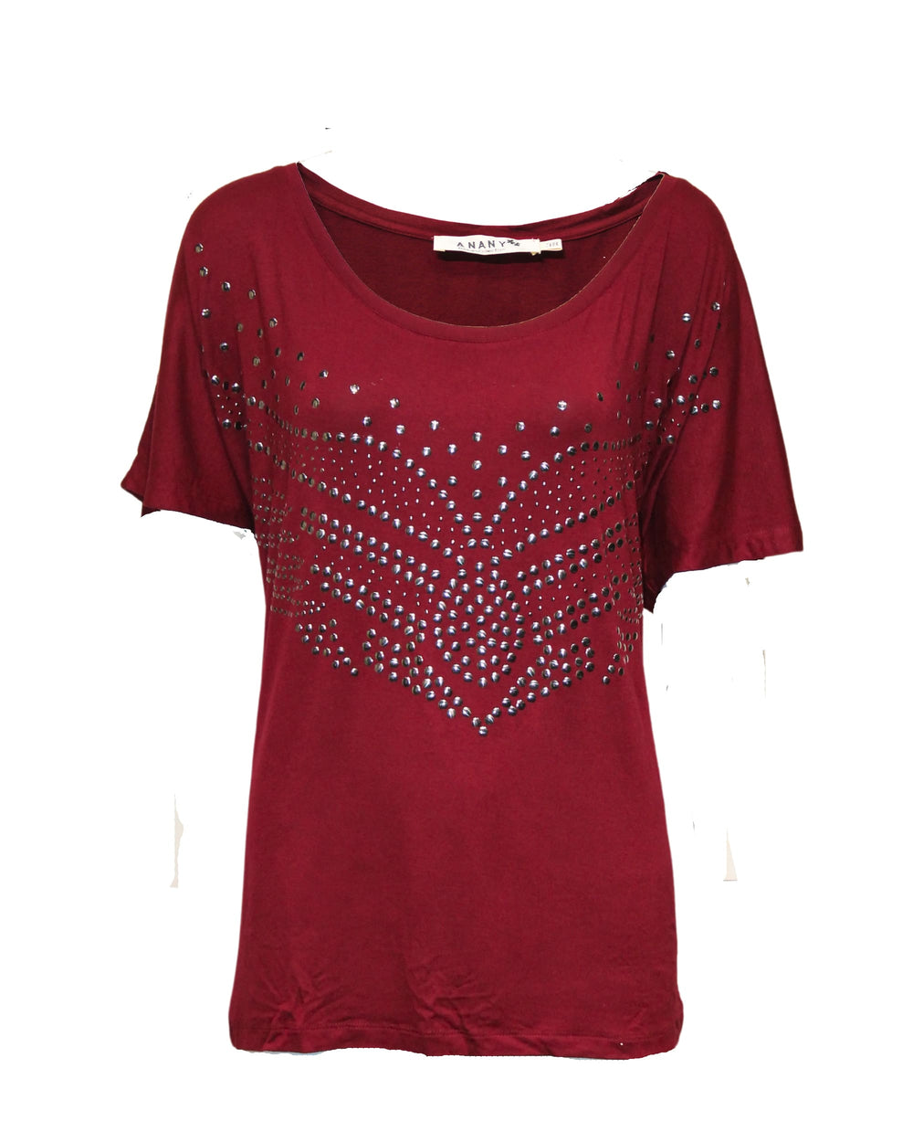 Camiseta con tachuelas