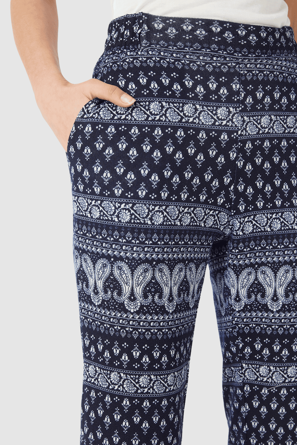 Pantalón flare bohemio, pantalón acampanado mujer, estilo floral, talle alto, modelo ligero y suave, realza figura, ideal look urbano/relajado, color azul marino, talla 38, cómodo y versátil ✅Entrega 24/48h