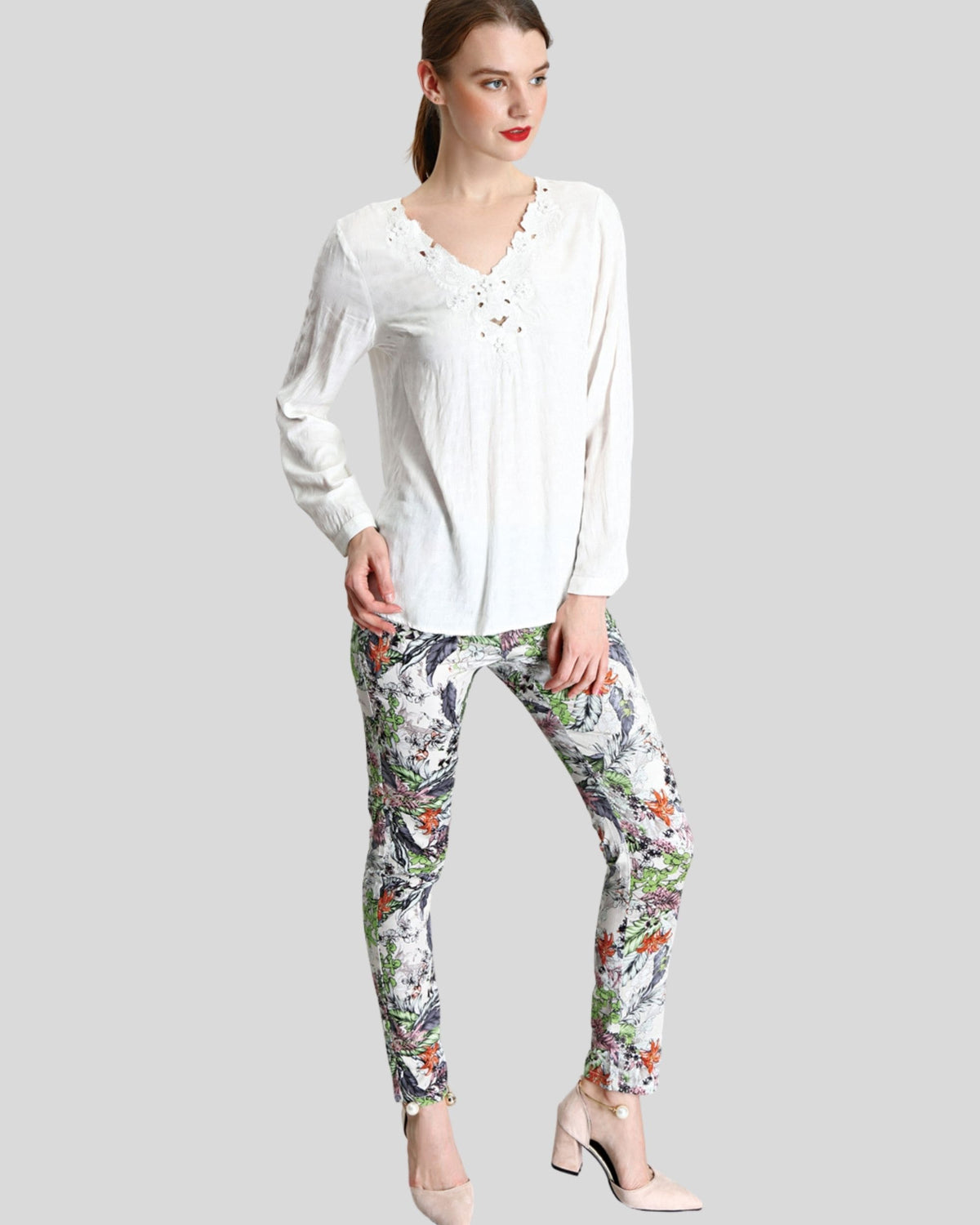 Blusa mujer, blusón, camisa ligera bohemia, bordado, manga larga, escote en v calado, tejido suave, blanca, urbana, chic, talla 38, elegante, versátil, cómoda, combinable, ideal oficina o diario ✅Entrega 24/48h