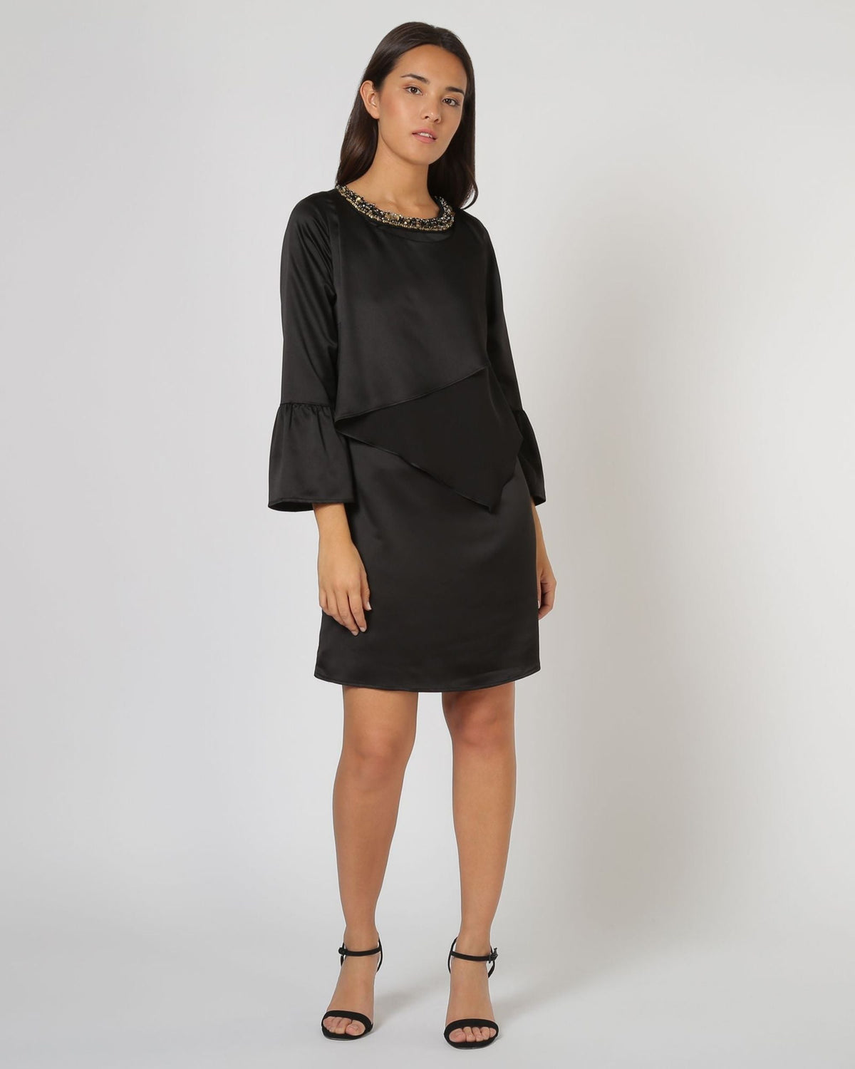 Vestido satinado mujer elegante dress outfit manga acampanada cuello pedrería corte recto fiesta formal negro talla 38 sofisticado versátil cómodo realza estilo ideal eventos especiales ✅Entrega 24/48h