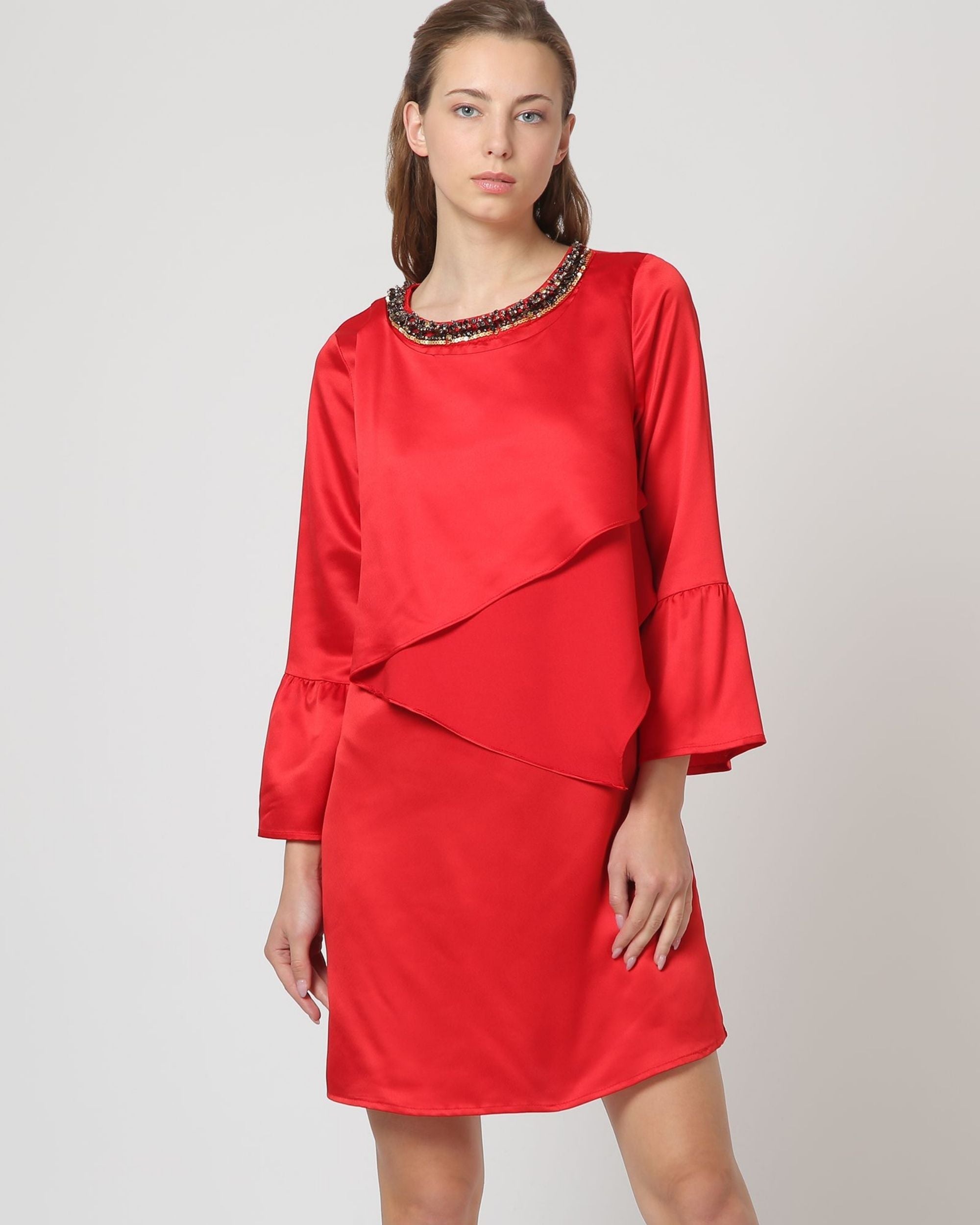 Vestido satinado mujer, dress elegante asimétrico, manga acampanada, detalle pedrería escote, corto, color rojo, talla 38, ideal eventos y fiestas, estilo sofisticado, fácil de combinar, brillo, cómodo, ✅Entrega 24/48h