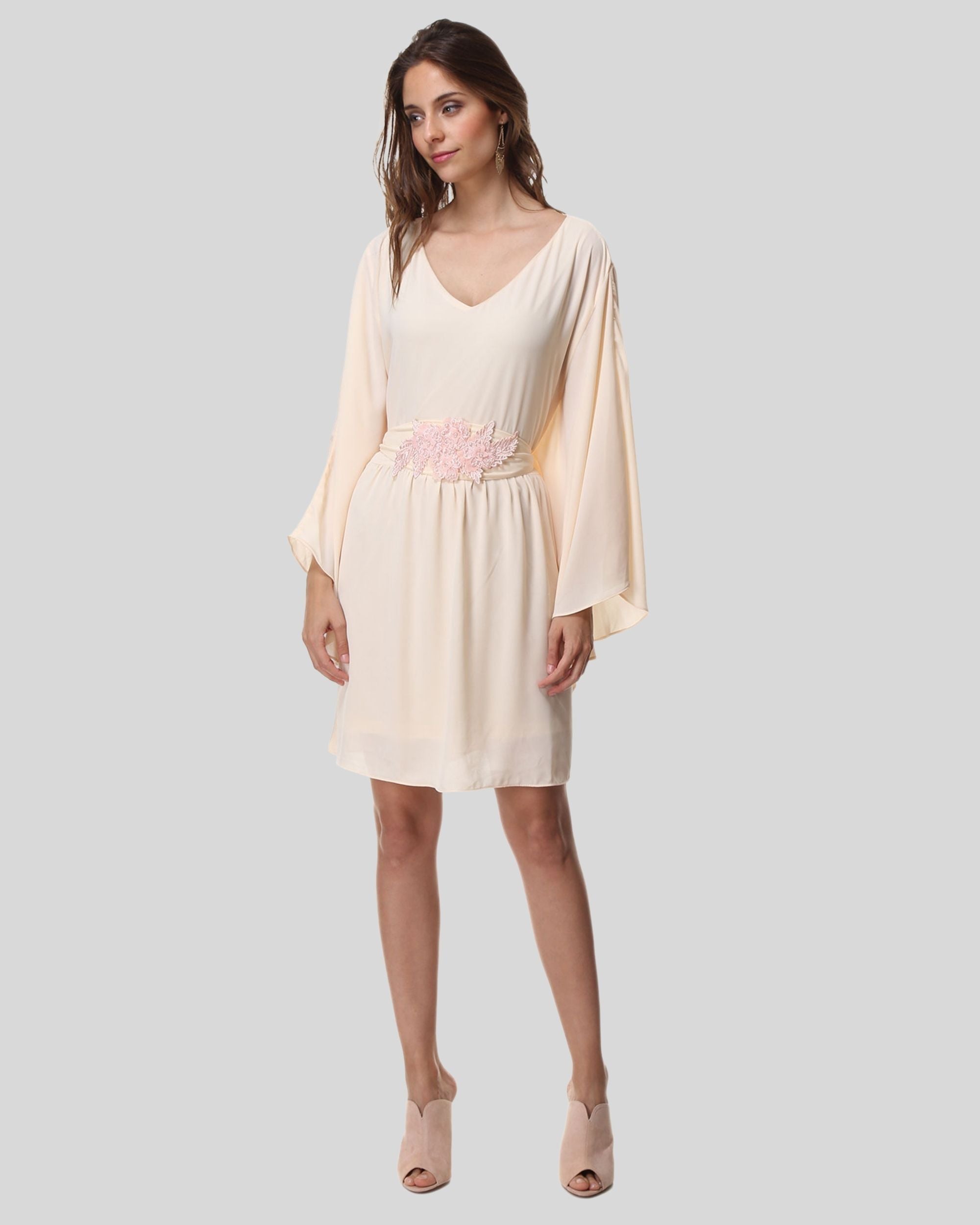 Vestido corto elegante fiesta, dress manga larga, cinturón floral, cuello en V, corte fluido, suave textura, estilo femenino, color beige, talla 38, 40 colores disponibles, cómodo y versátil ✅Entrega 24/48h