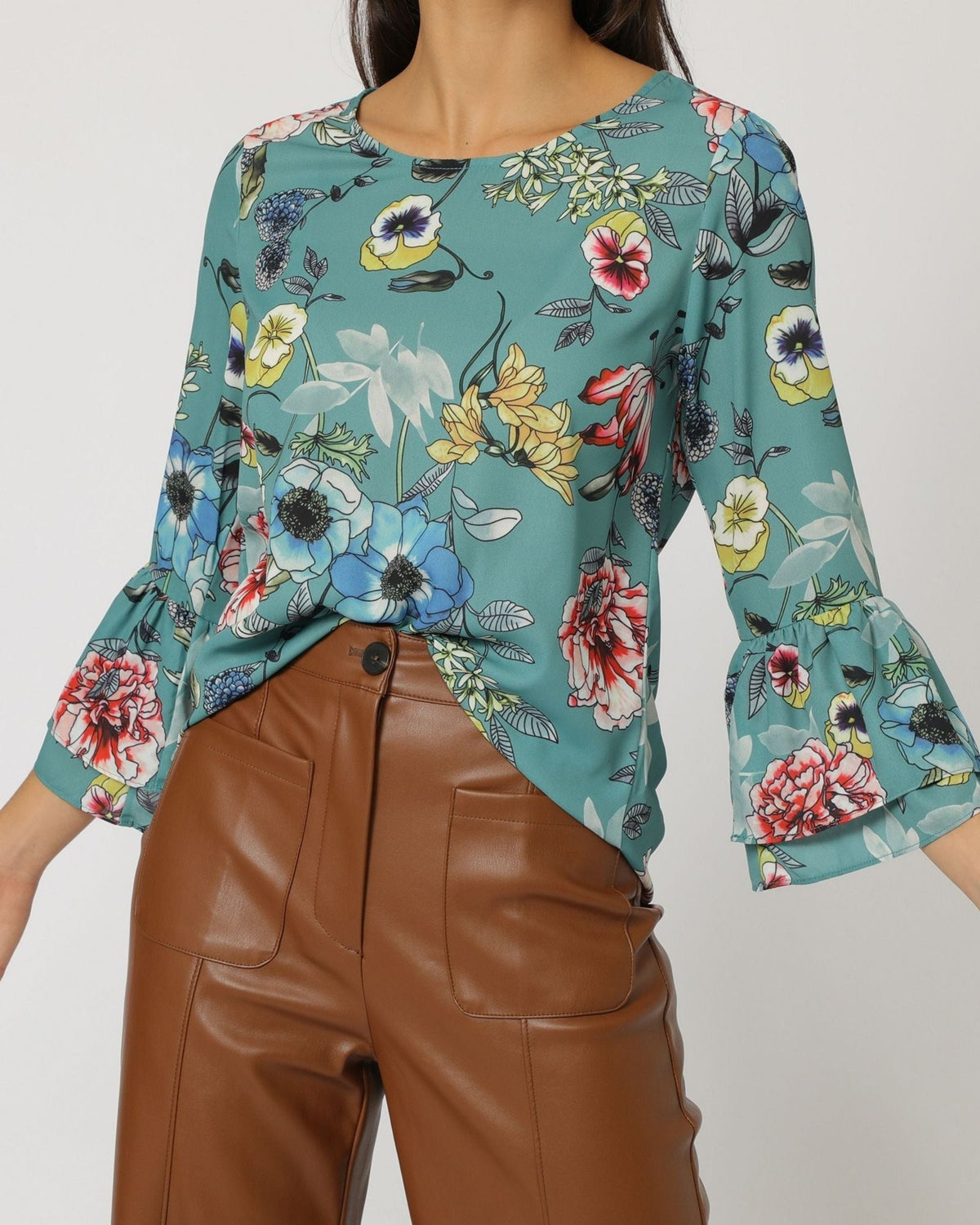 Blusa mujer floral manga larga volante, camisa estampada casual elegante, diseño holgado, textura suave, corte fluido, estilo urbano versátil, color verde, talla 38, ideal oficina y diario ✅Entrega 24/48h