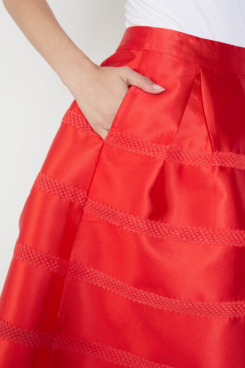 Falda midi satinada plisada, falda elegante mujer, diseño rayado, brillo suave, corte midi, estilo sofisticado, look ideal oficina, fiestas o día casual, color rojo, talla 36, cómodo y versátil ✅Entrega 24/48h