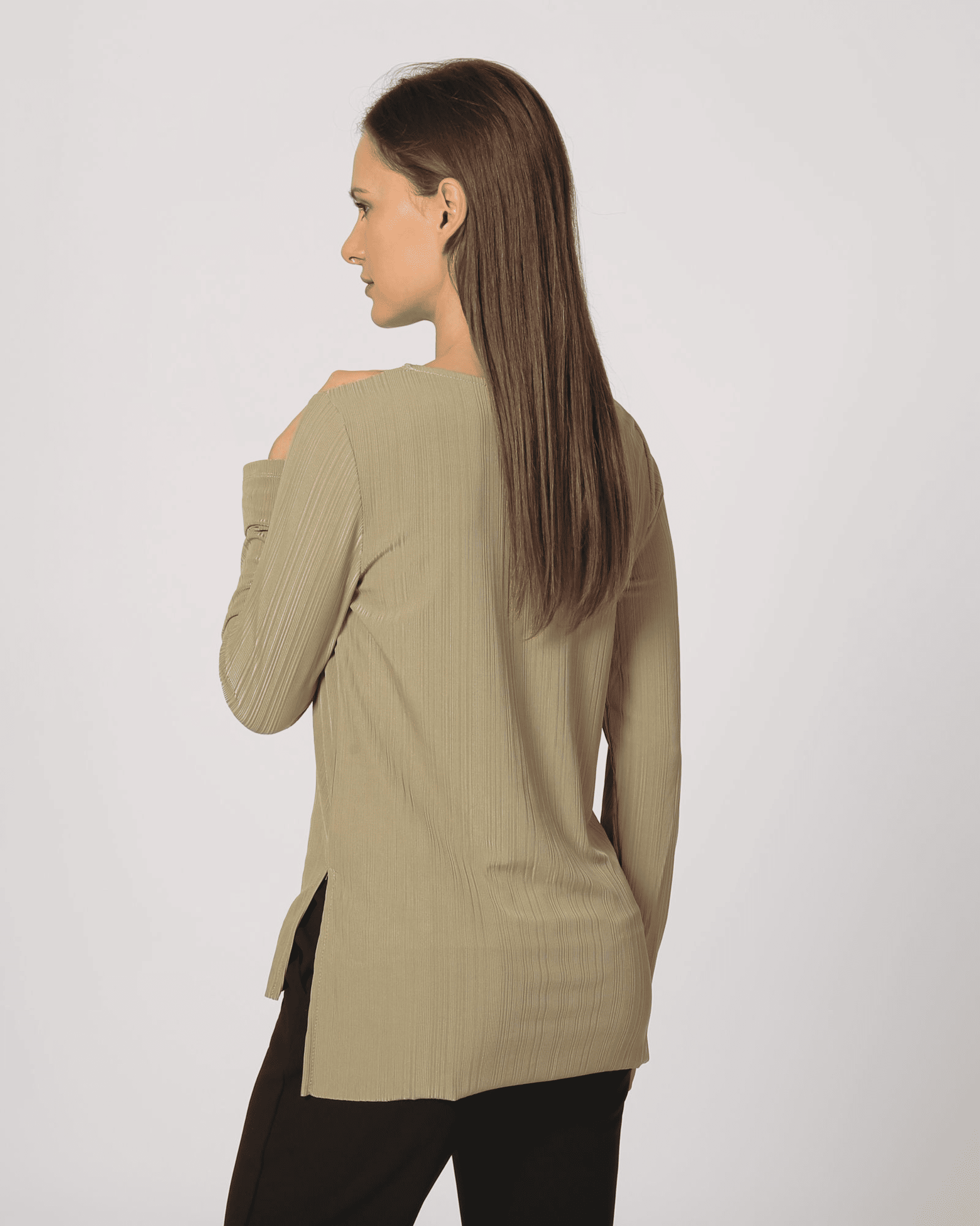 Blusa mujer manga larga elegante, top plisado, textura ligera, corte recto, versátil, talla 38, ideal oficina y casual, fácil de combinar, color verde oliva, cómoda y sofisticada ✅Entrega 24/48h