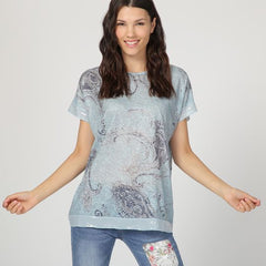 Blusa femenina estampada paisley, blusón ligero manga corta, tejido suave, corte relajado, ideal oficina o urbano, azul claro, talla 38, versátil, cómoda, elegante, fresca ✅Entrega 24/48h