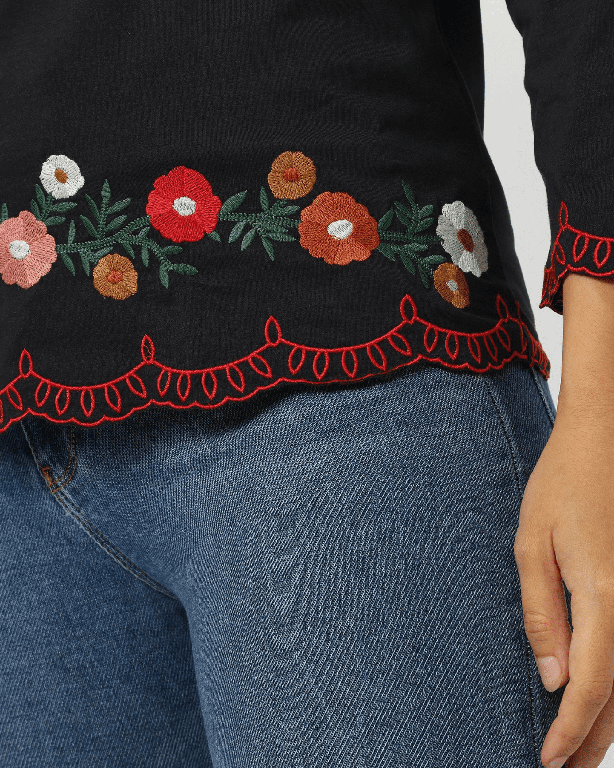 Camiseta bordada