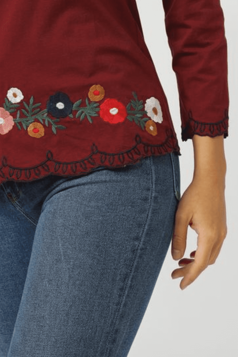 Camiseta mujer algodón manga larga bordada blusa top escote redondo detalles florales terminación en contraste color burdeos talla 38 casual cómoda exclusiva ✅Entrega 24/48h