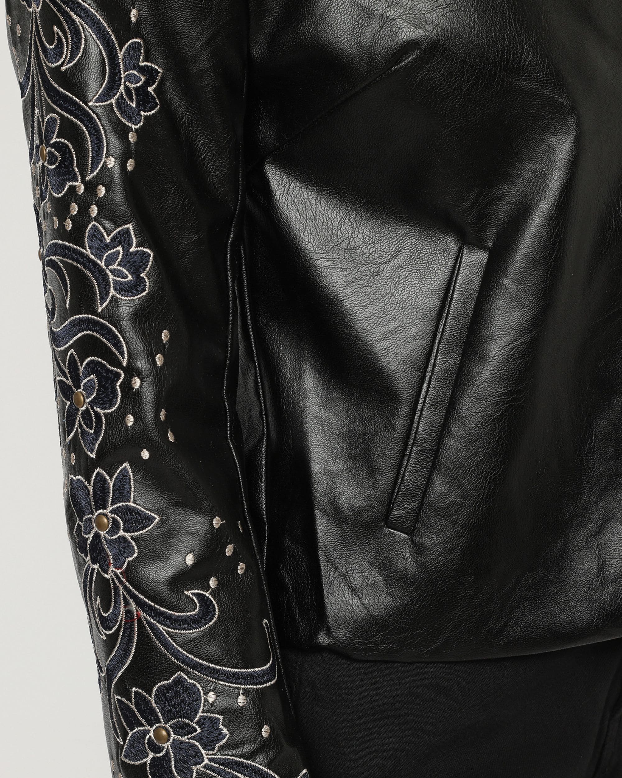 Chaqueta mujer ecocuero negra, chaqueta sintética bordado floral, abrigo moderno, cierre frontal, manga larga, talla 38, sofisticada, ligera, ideal oficina fiesta urbano, detalle exclusivo ✅Entrega 24/48h
