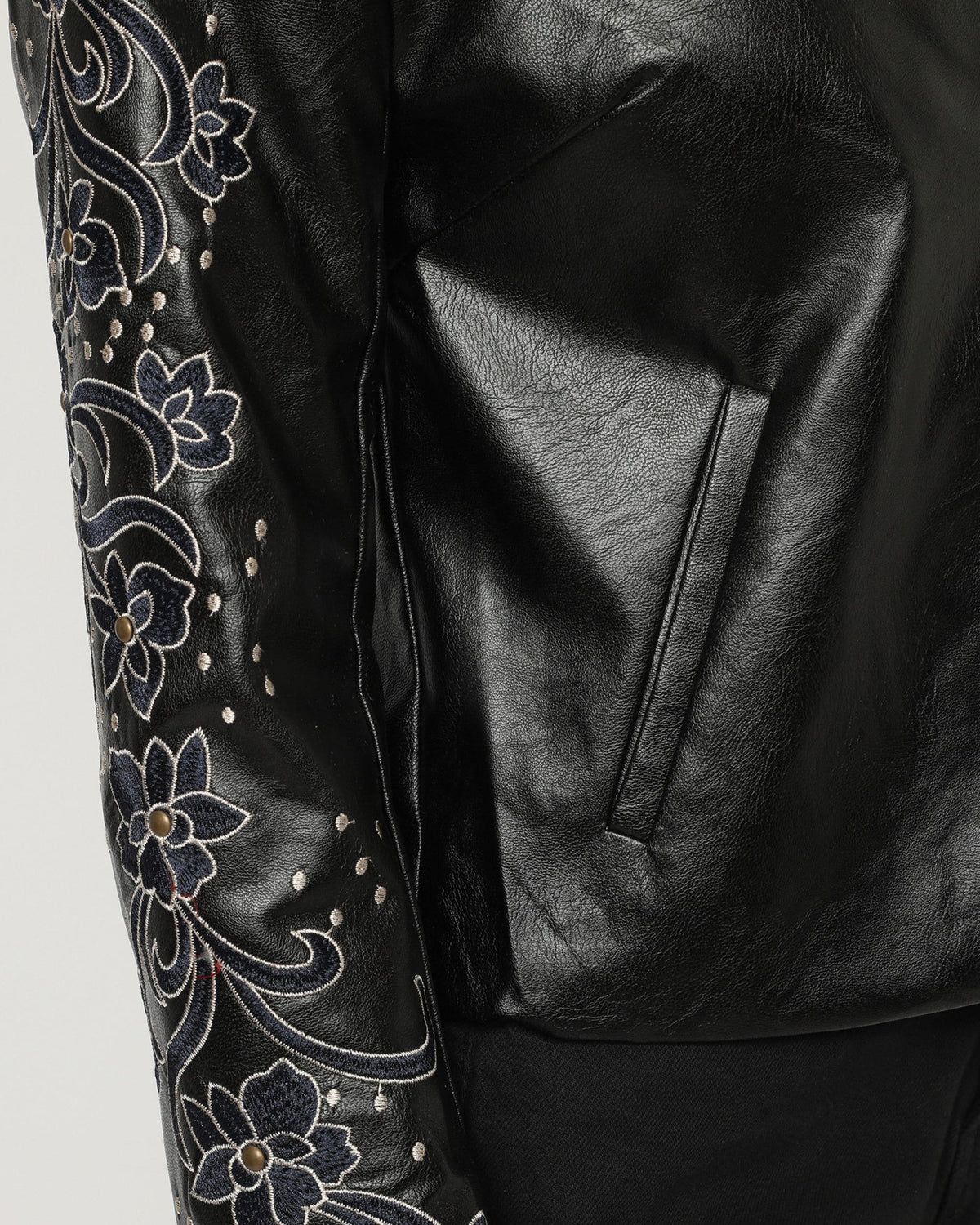 Chaqueta mujer ecocuero negra, chaqueta sintética bordado floral, abrigo moderno, cierre frontal, manga larga, talla 38, sofisticada, ligera, ideal oficina fiesta urbano, detalle exclusivo ✅Entrega 24/48h