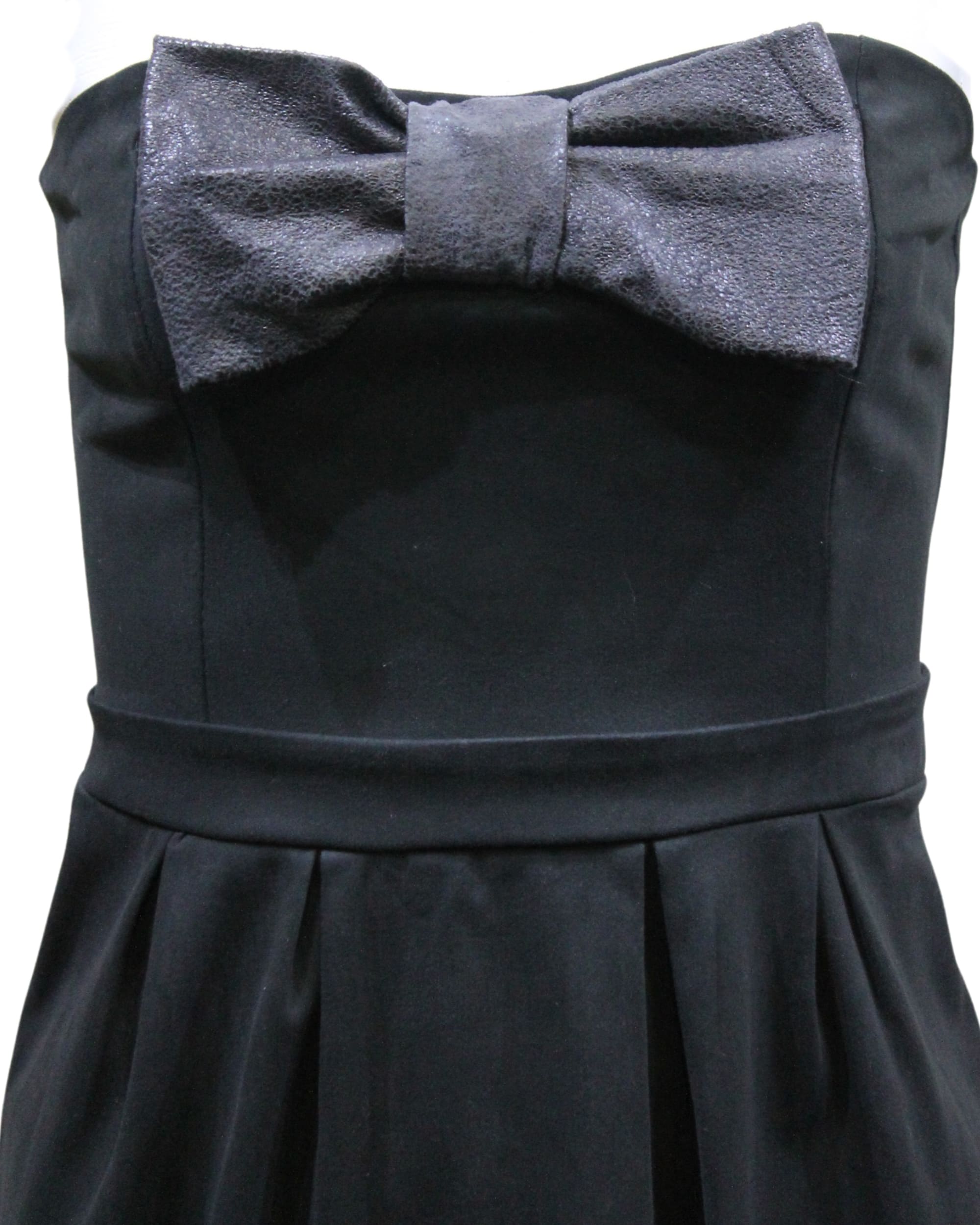 Vestido con lazo