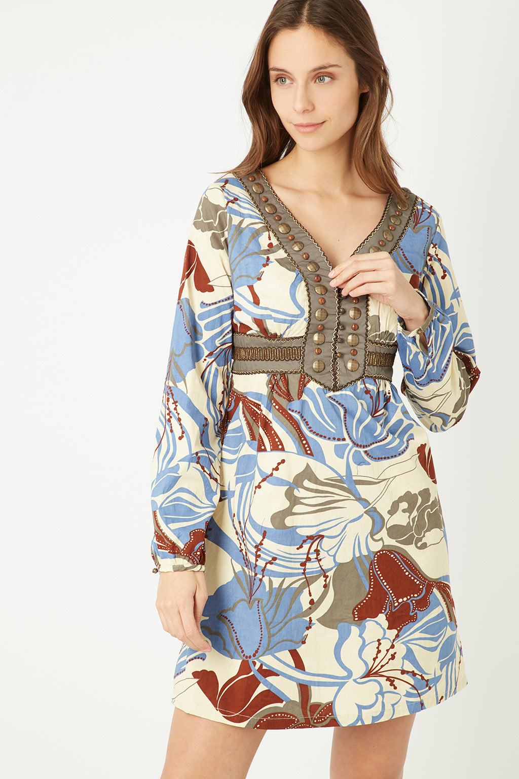 Vestido corto, dress, outfit floral bordado, manga larga, escote pico, botones decorativos, cintura elástica, ajuste versátil, cómodo y elegante, estampado multicolor, talla 36, ideal entretiempo ✅Entrega 24/48h