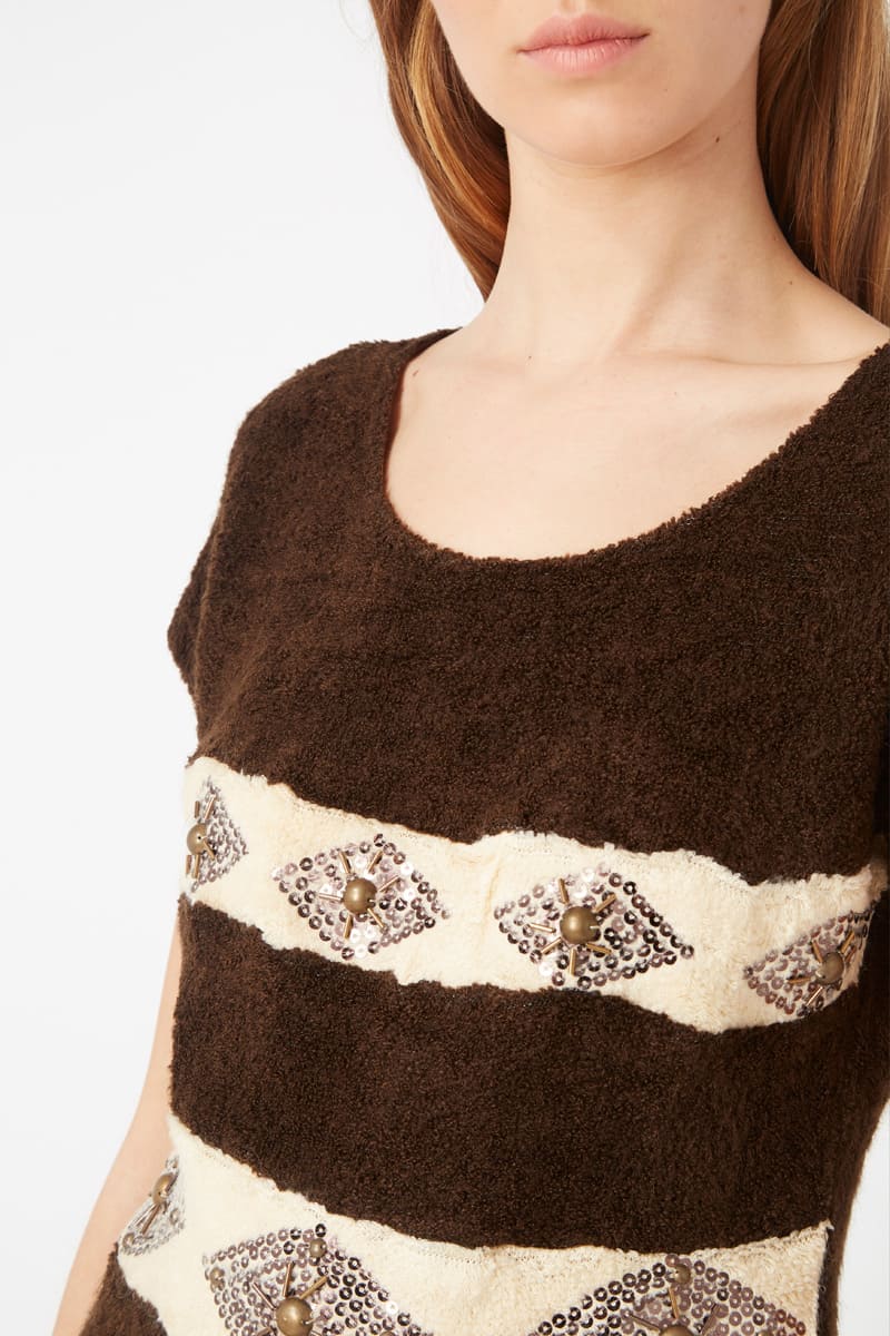 Blusa larga femenina, top femenino, diseño bohemio étnico, detalles artesanales, manga corta, estilo casual chic, tejido suave, color marrón crema, talla L, look relajado sofisticado ✅Entrega 24/48h