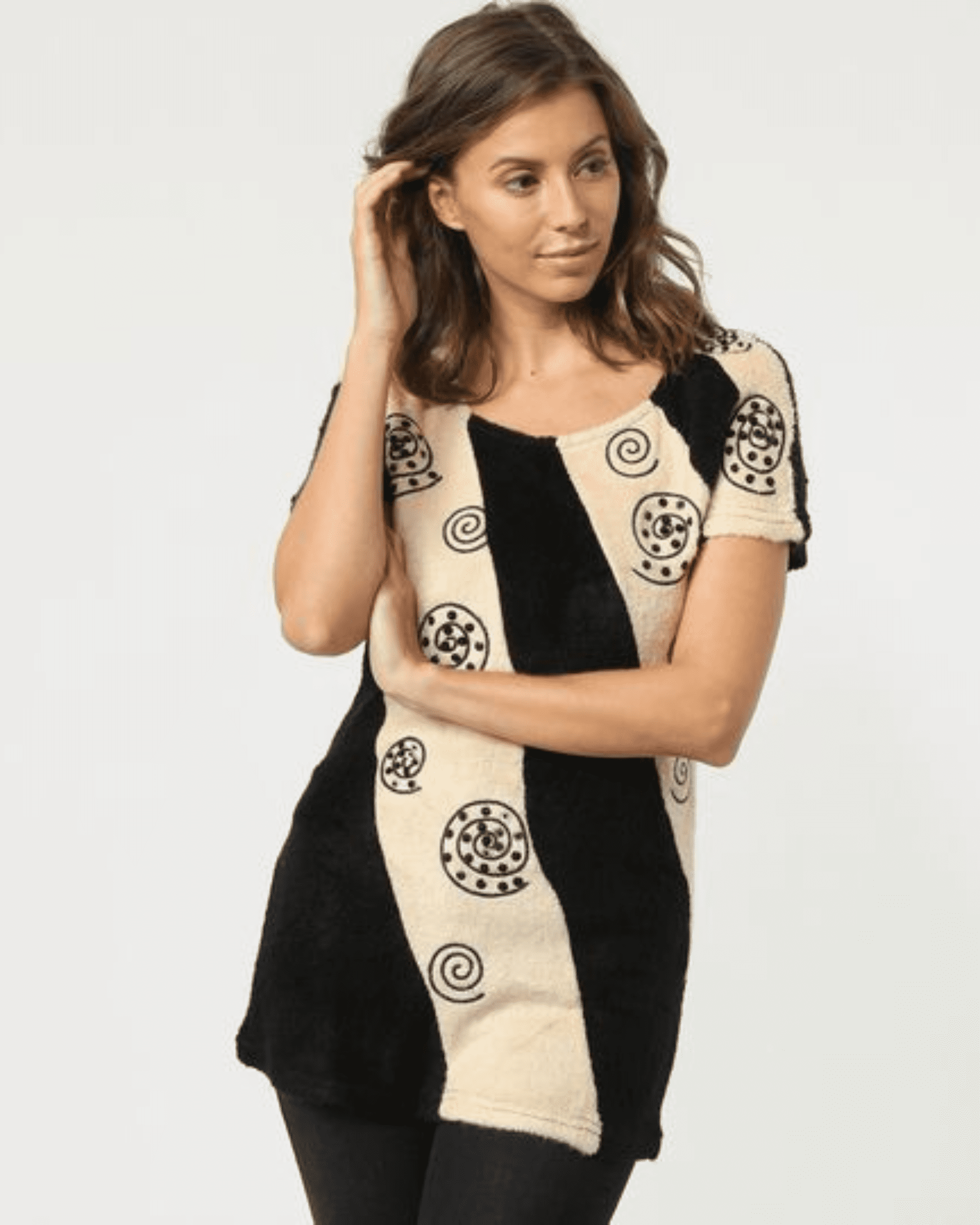 Blusa larga mujer suéter top jersey diseño abstracto rayas círculos textura suave estilo moderno urbano casual color beige negro talla L cómodo versátil sofisticado ✅Entrega 24/48h