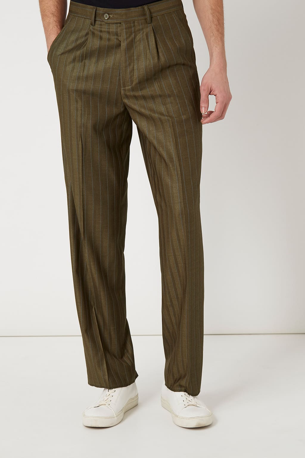 Pantalón recto vestir rayas hombre, pantalón elegante clásico pinzas, modelo urbano versátil confort, tejido suave, estilo office, color verde oliva, talla 48 disponible, look moderno sofisticado ✅Entrega 24/48h