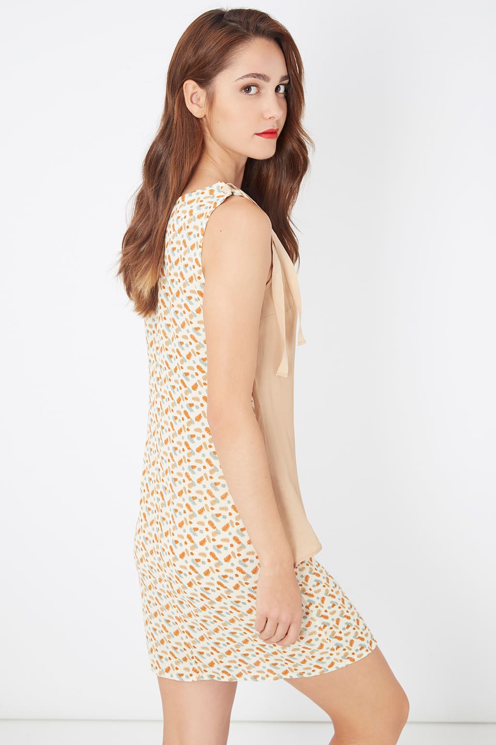 Blusa sin mangas mujer, top asimétrico, chaleco, diseño elegante, tacto suave, corte recto, versátil, color beige, talla L, ideal oficina, casual, primavera verano, moda cómoda, fácil combinar ✅Entrega 24/48h