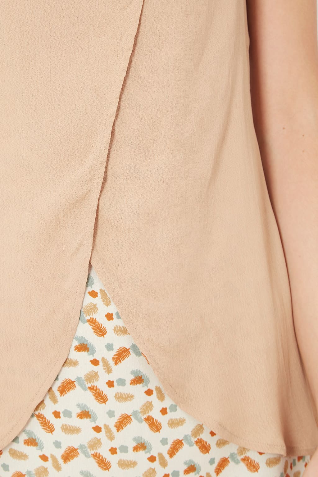 Blusa sin mangas mujer, top asimétrico, chaleco, diseño elegante, tacto suave, corte recto, versátil, color beige, talla L, ideal oficina, casual, primavera verano, moda cómoda, fácil combinar ✅Entrega 24/48h