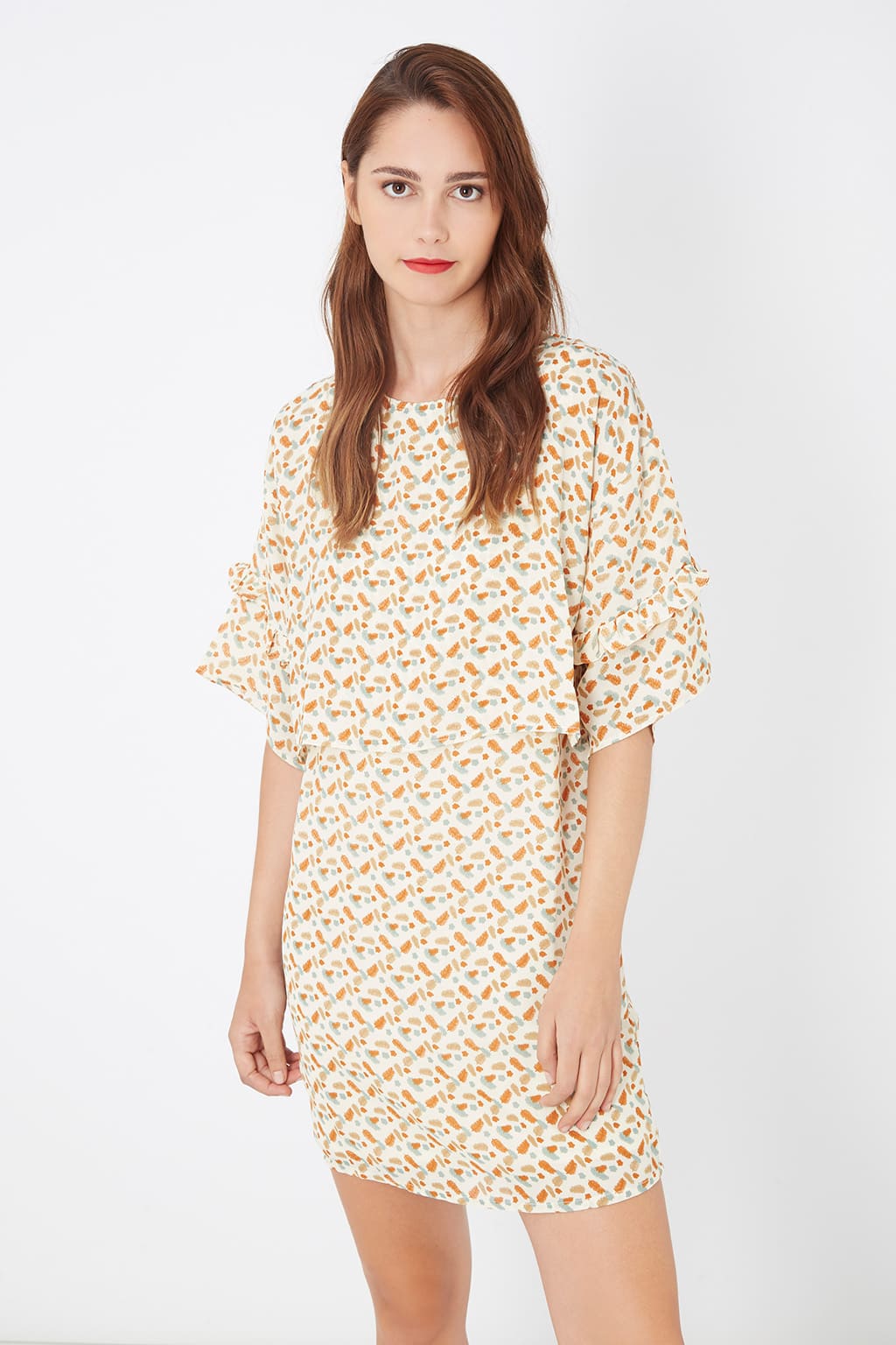 Vestido mujer amplio fluido estampado doble prenda blusa y falda, forro interior, cuello redondo, manga 3/4, corte relajado, estilo casual cómodo, disponible talla L, color beige estampado ✅Entrega 24/48h