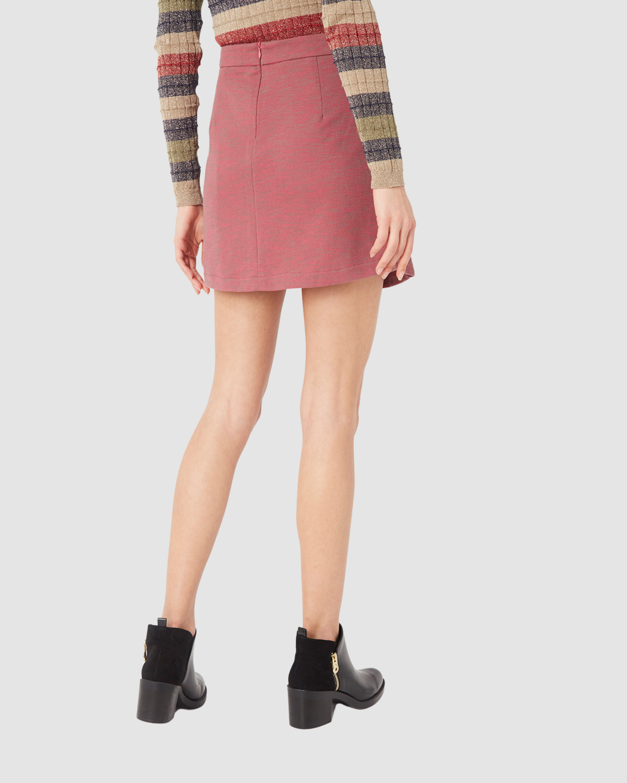 Falda mini mujer, falda corta estilo evasé, diseño plisado liso, tiro alto, tejido suave, look elegante y casual, cómoda, color rosa, talla 38, urbana, combinable blusas, botines, versátil ✅Entrega 24/48h