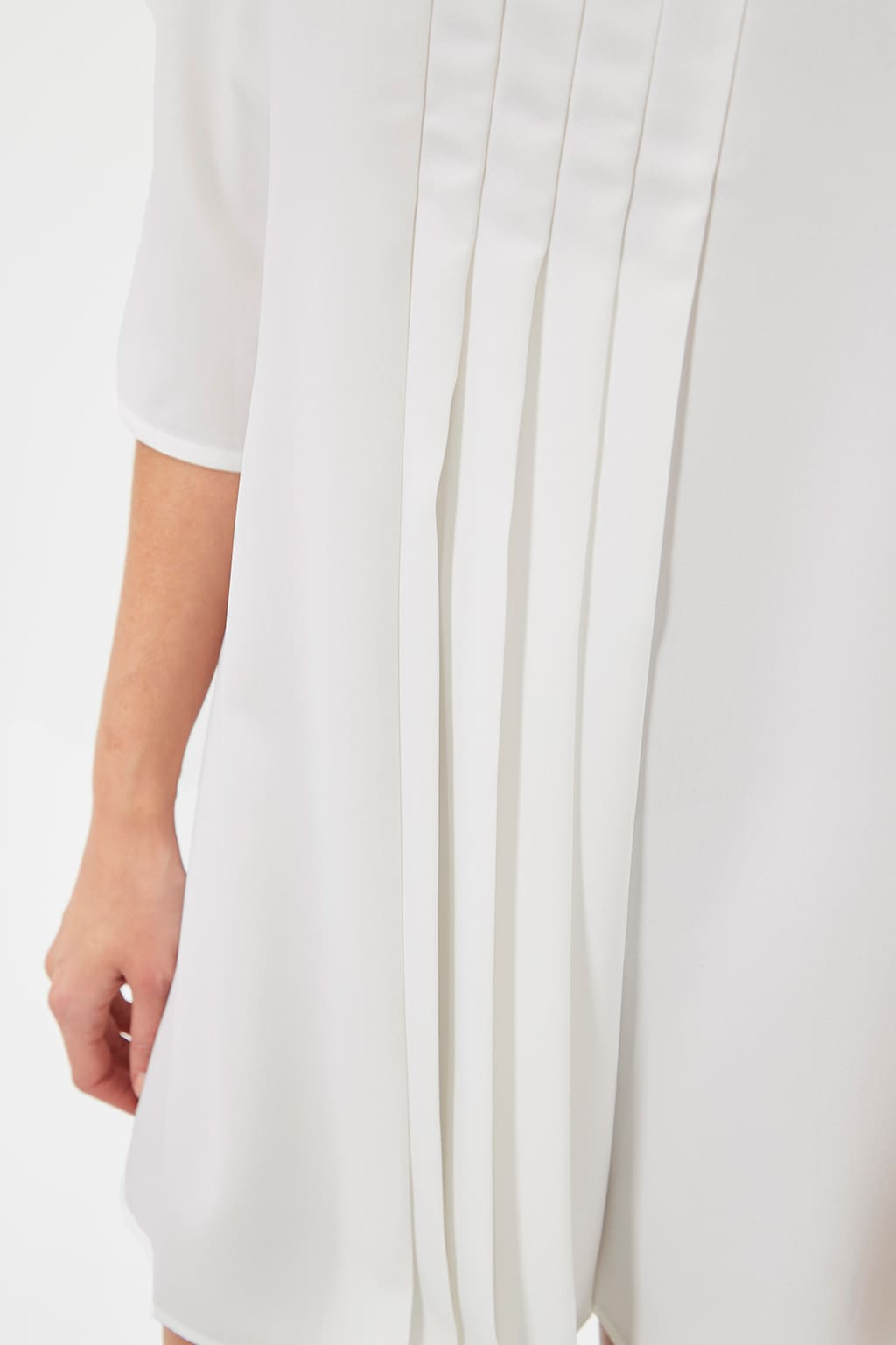 Vestido mujer blanco Love & Money H15048 manga 3/4 plisado, dress corto elegante, cuello redondo, cierre botones trasero, estilo versátil para eventos, talla L, cómodo, moderno, outfit primavera verano ✅Entrega 24/48h