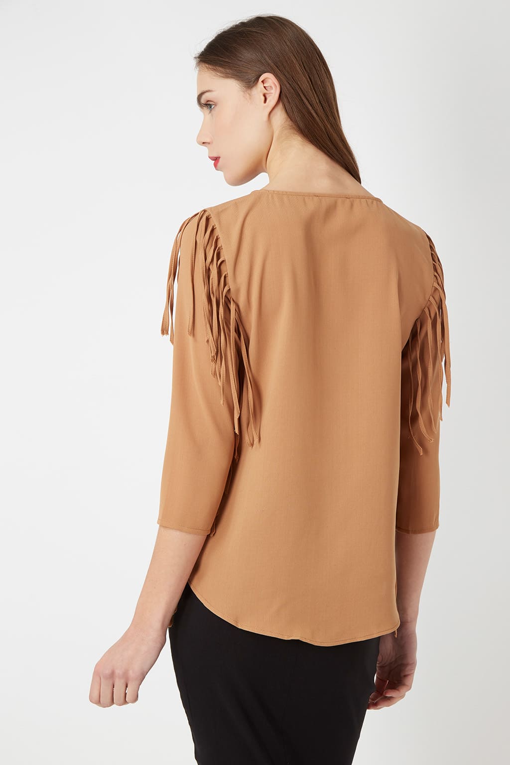 Blusa mujer camel flecos, top elegante, diseño liso, manga larga, cuello redondo, look casual chic, tendencia, talla L, cómoda y versátil, perfecta oficina o eventos sociales ✅Entrega 24/48h