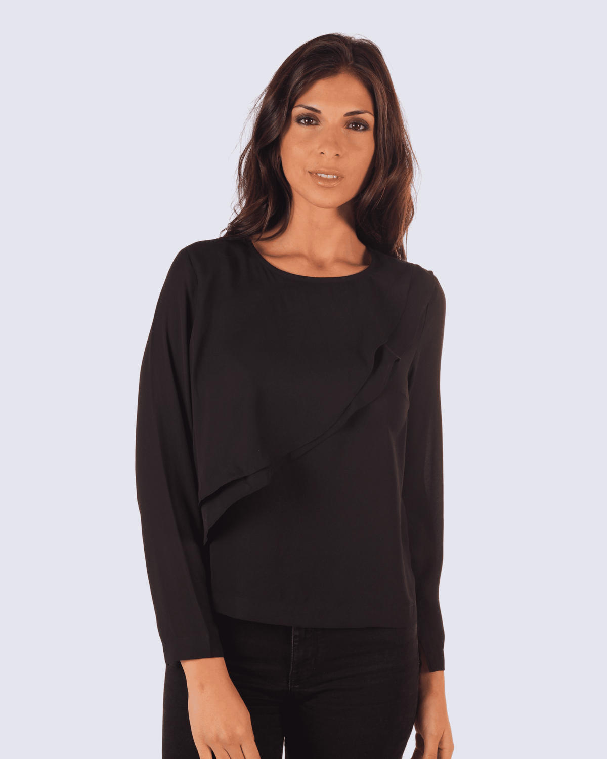 Blusa mujer manga larga elegante urbana oficina, camisa ladies formal, diseño volante asimétrico, corte regular, tela suave, sofisticada, ideal otoño invierno, color negro, talla L, look profesional y cómodo ✅Entrega 24/48h