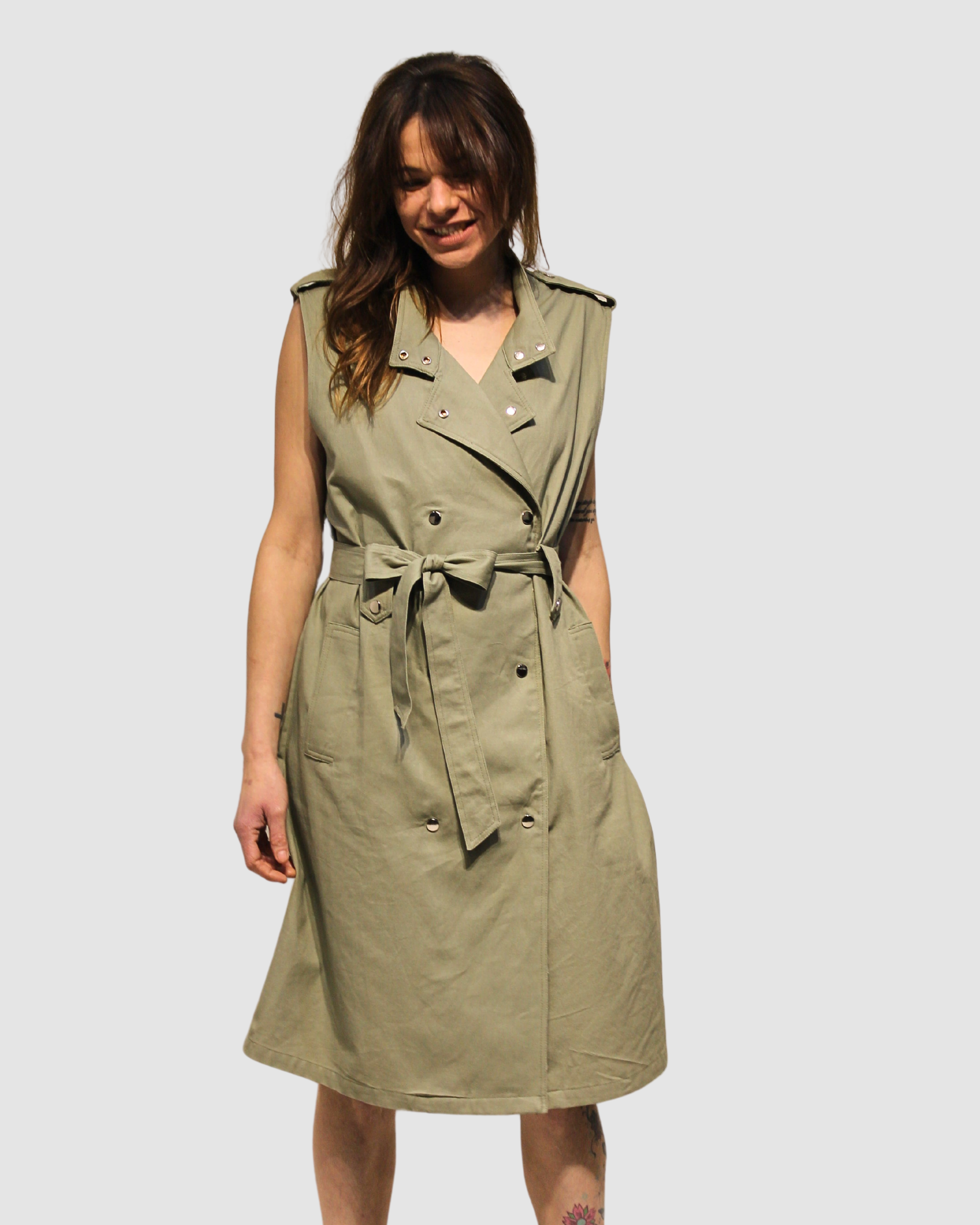 Vestido trench sin mangas mujer, dress elegante, cuello chimenea, cinturón desmontable, bolsillos laterales, cierre corchetes, corte midi, estilo urbano, color beige, talla M, cómodo y versátil ✅Entrega 24/48h
