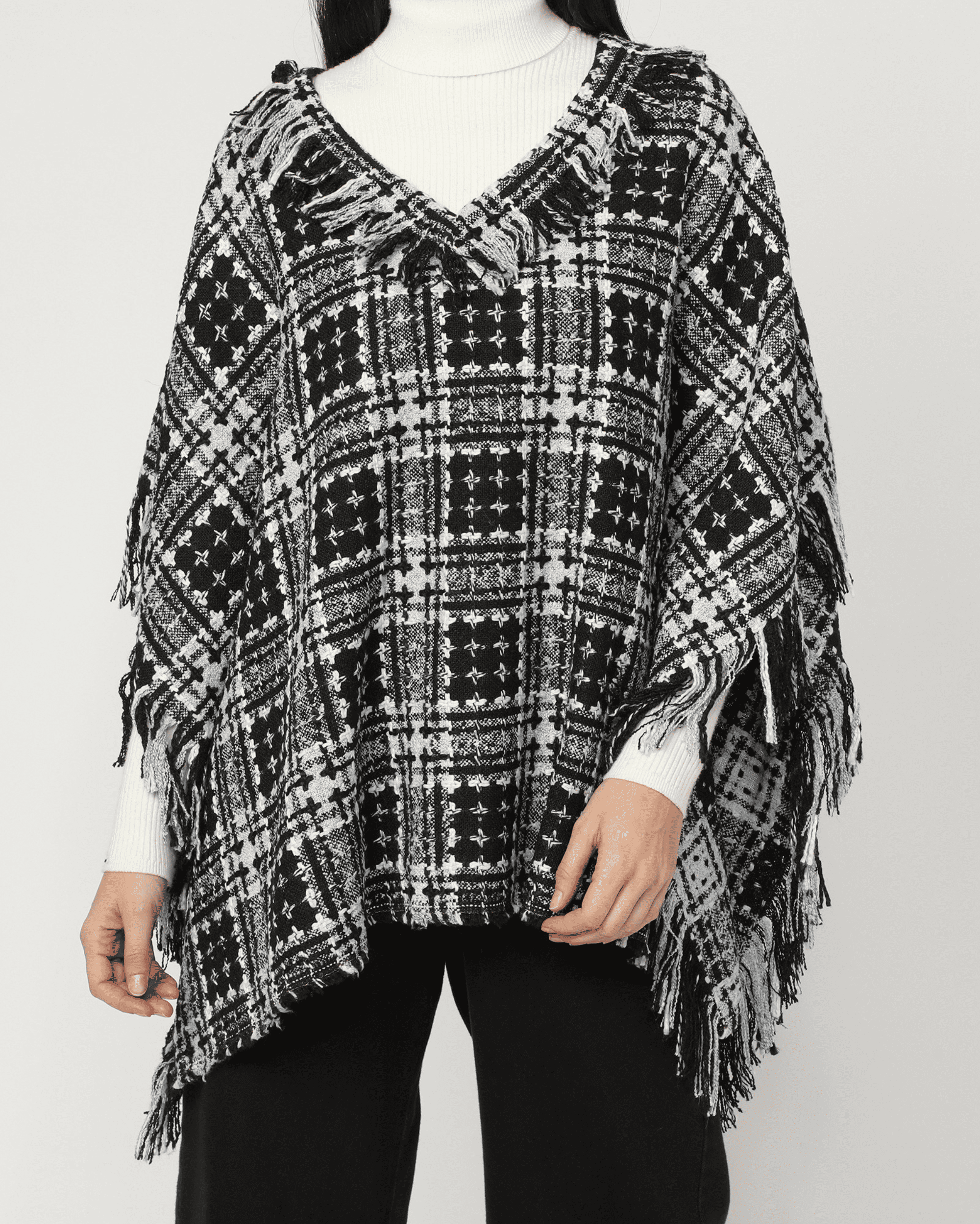 Poncho mujer tejido, capa fashion, flecos laterales, diseño cuadros, efecto aterciopelado, estilo elegante casual, talla única, color negro, abrigo entretiempo, suave, versátil, único ✅Entrega 24/48h