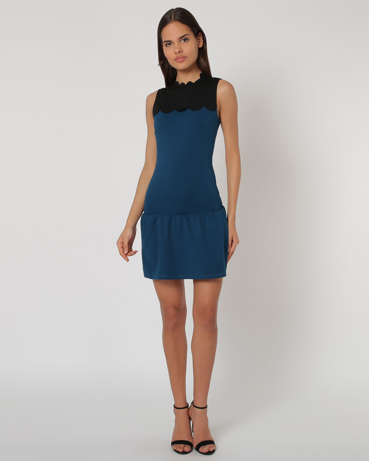 Vestido recto sin mangas dress outfit escote redondeado contraste cuello moderno elegante tejido suave azul negro talla L realza silueta versátil urbano noche mujer distintos colores ✅Entrega 24/48h